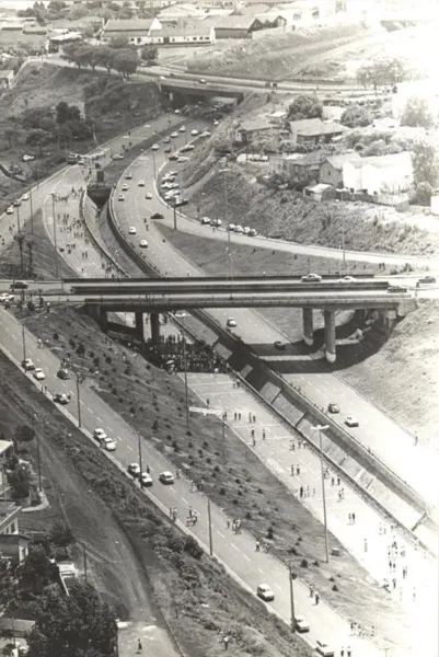 Via Expressa completa 40 anos