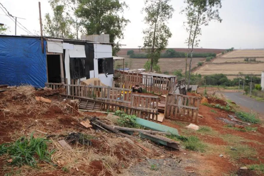 LUTA POR TETO - Londrina tem 3.600 famílias em ocupações irregulares