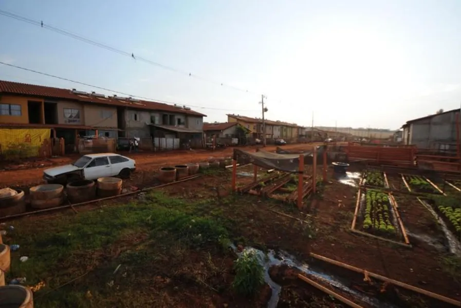 LUTA POR TETO - Londrina tem 3.600 famílias em ocupações irregulares