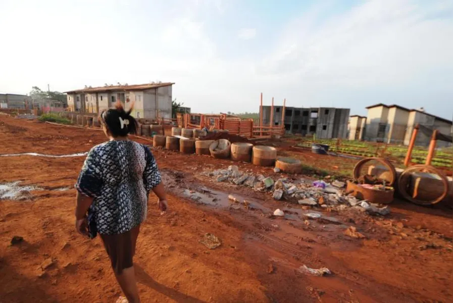 LUTA POR TETO - Londrina tem 3.600 famílias em ocupações irregulares