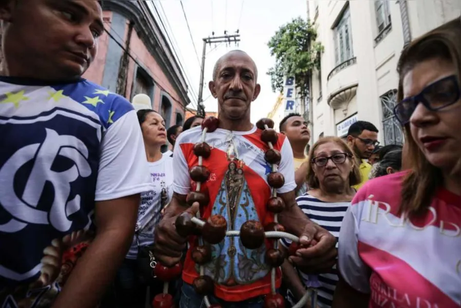 Um rio de gente, um mar de fé
