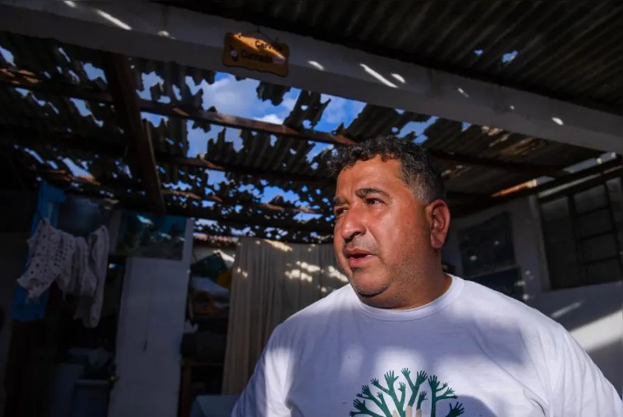 Após temporal, moradores se mobilizam para reconstruir Sengés