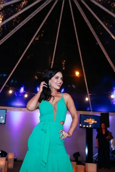 Estética Hollywood by Dr. Rey estreia em Londrina
