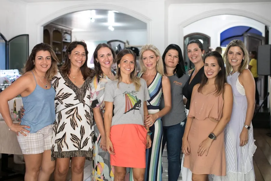 Thiago Nassif: Bazar solidário K.Daher: um sucesso!