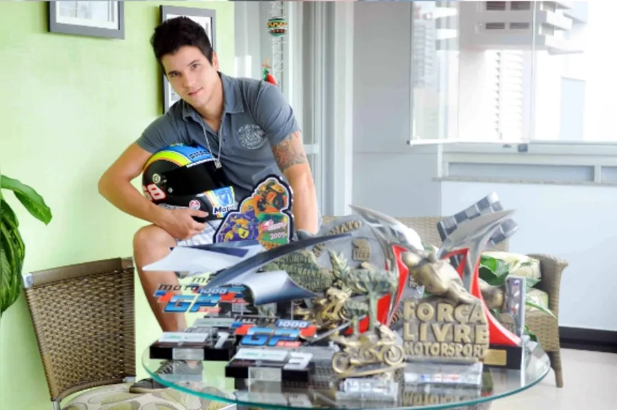 SOCIEDADE Londrina - Thiago Nassif