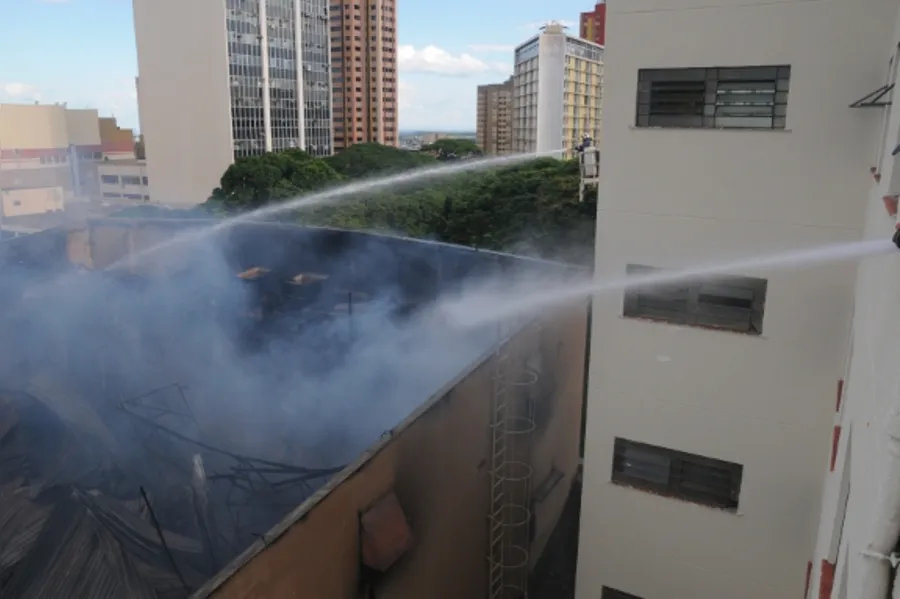 Ouro Verde é destruído pelo fogo