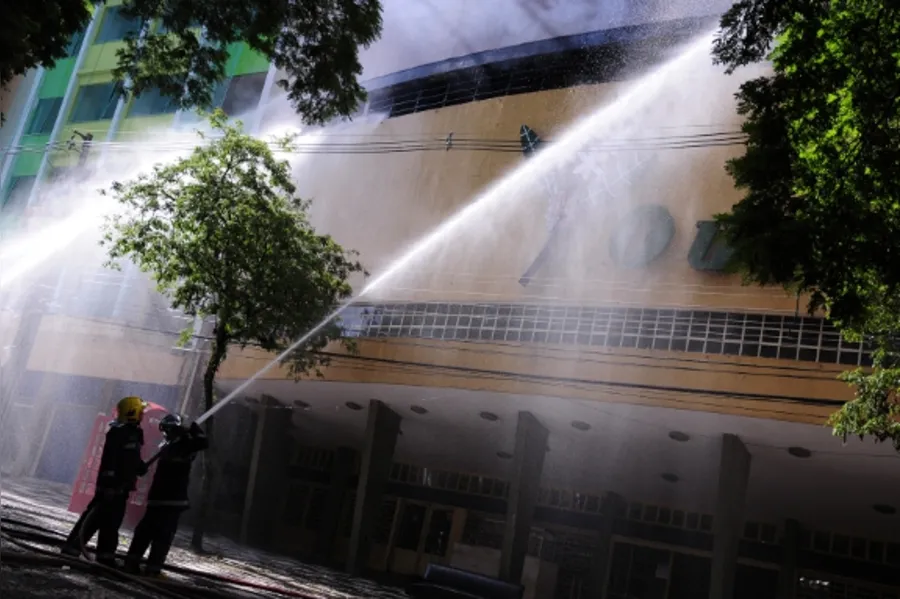 Ouro Verde é destruído pelo fogo