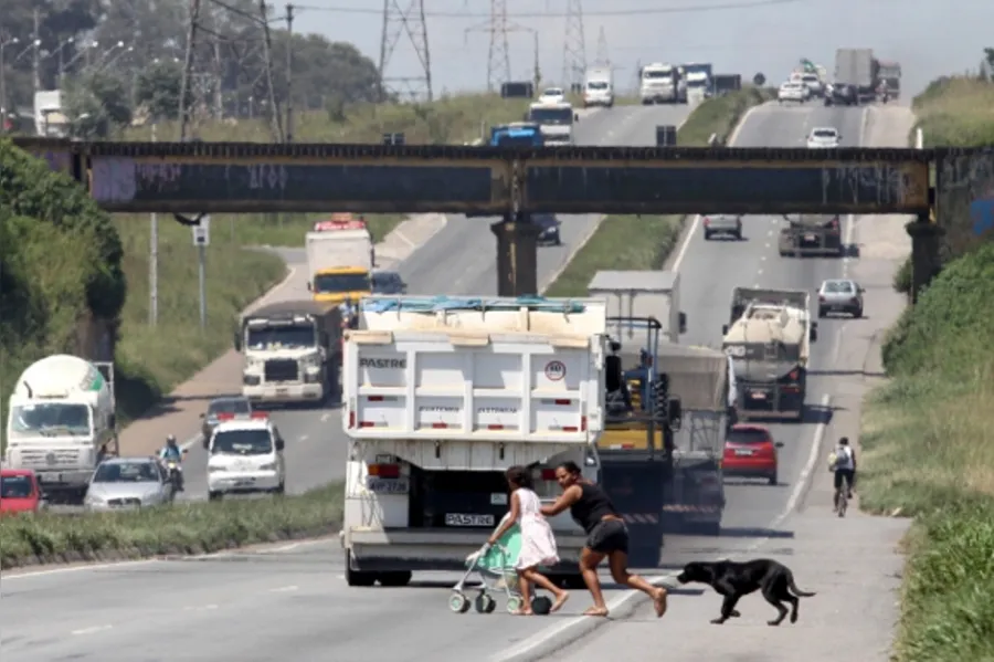 PARE E PENSE Leis mais rígidas diminuem infrações de trânsito?