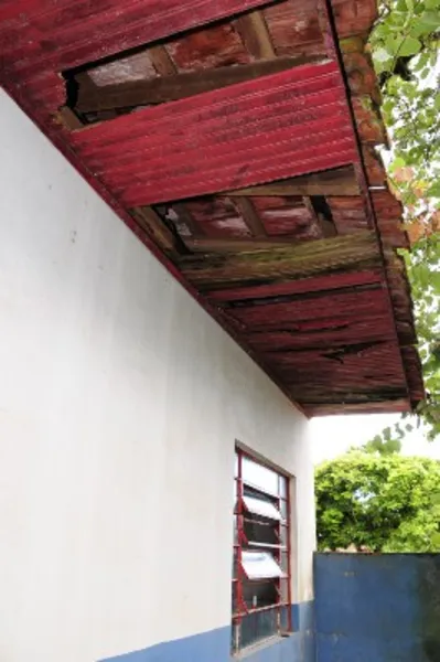 Creche em Bela Vista ameaça desabar