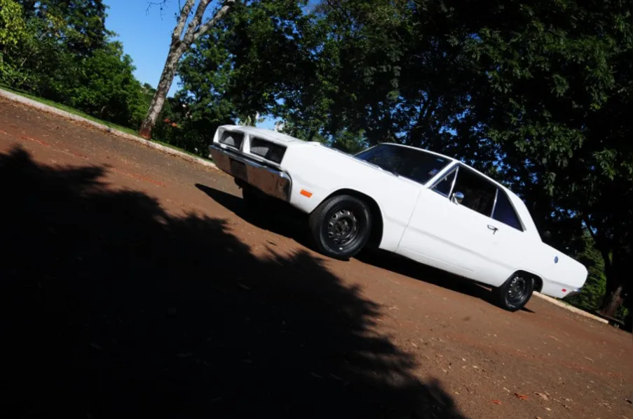 Sonho de menino, Dodge Dart encanta pela conservação