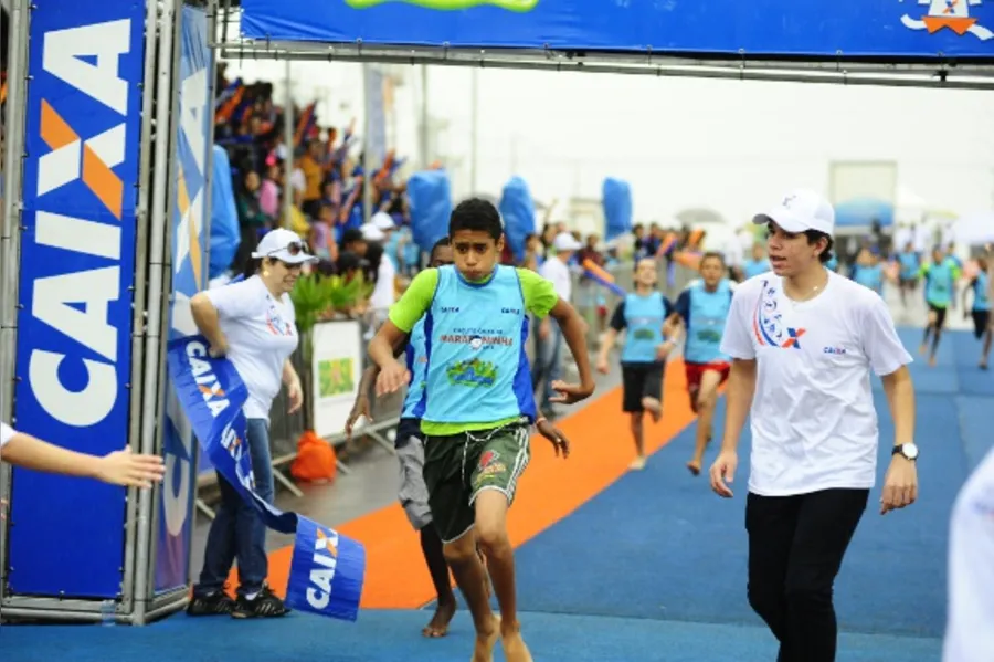 Corrida reúne 1,5 mil pequenos competidores