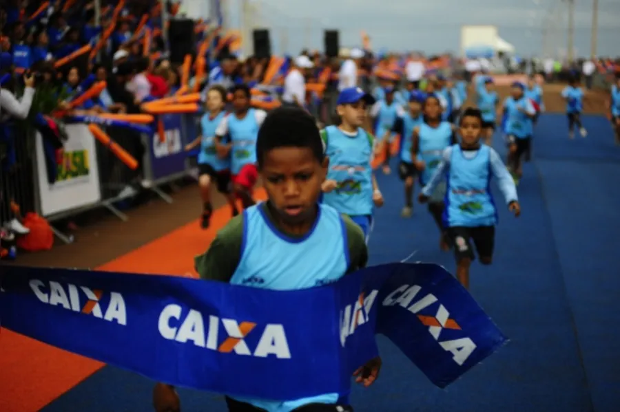 Corrida reúne 1,5 mil pequenos competidores