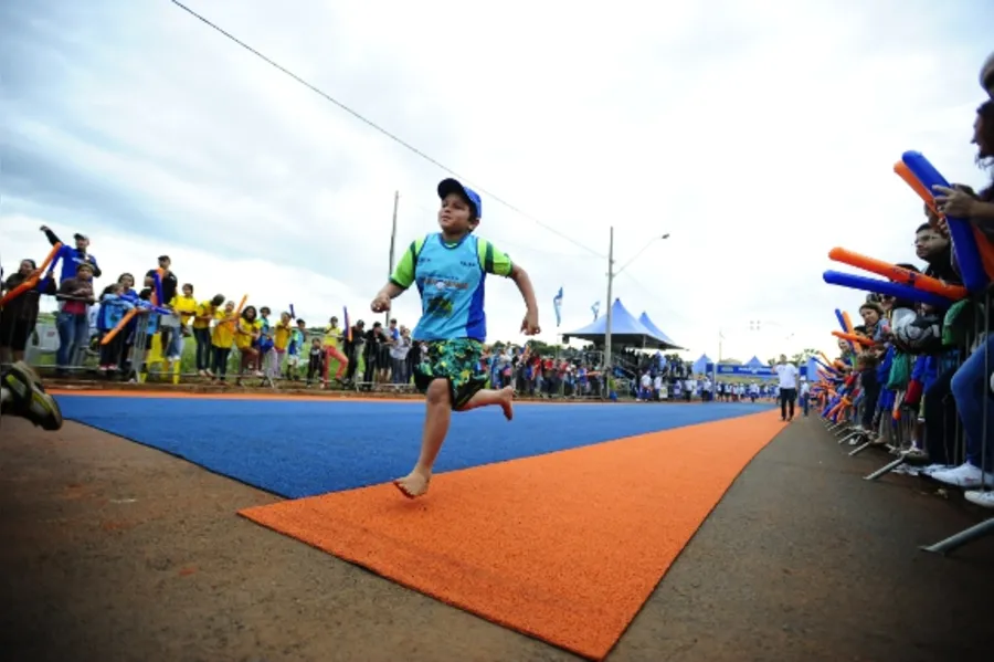 Corrida reúne 1,5 mil pequenos competidores