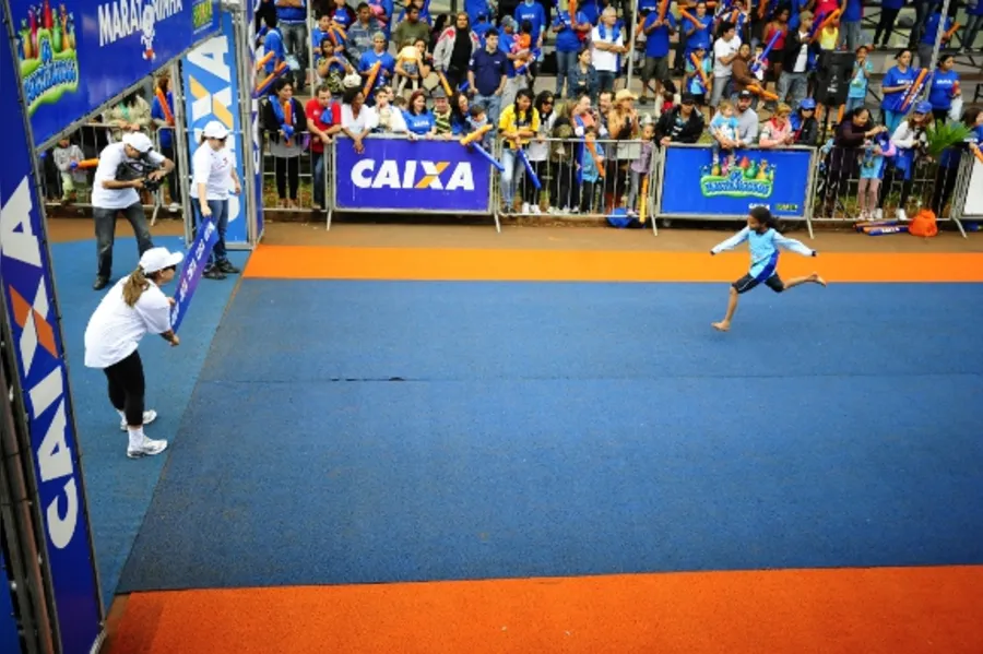 Corrida reúne 1,5 mil pequenos competidores