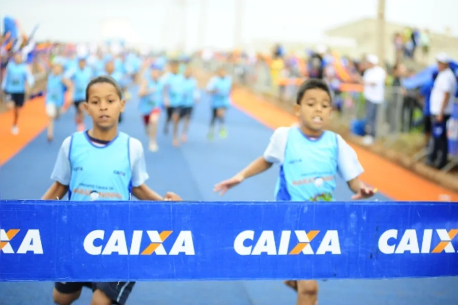 Corrida reúne 1,5 mil pequenos competidores