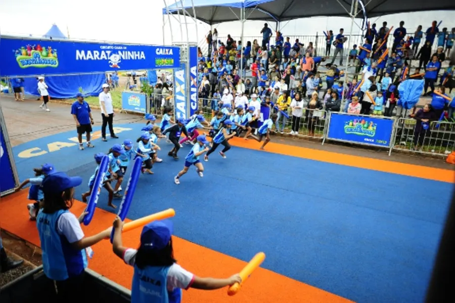 Corrida reúne 1,5 mil pequenos competidores