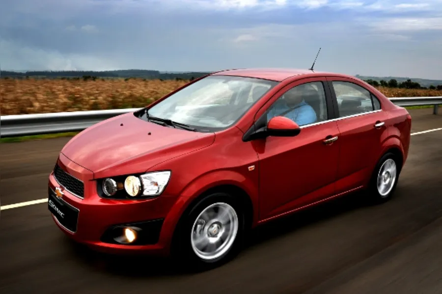 Chega ao Brasil o Chevrolet Sonic