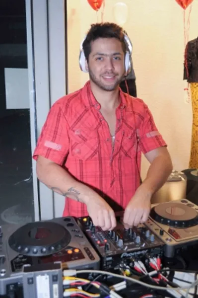 SOCIEDADE Londrina - Thiago Nassif