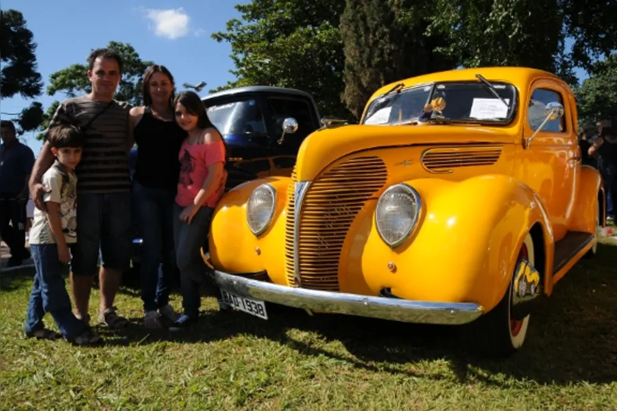 Revigorado, Ford Club Coupe passa dos 70