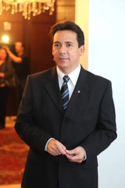 SOCIEDADE Londrina - Thiago Nassif