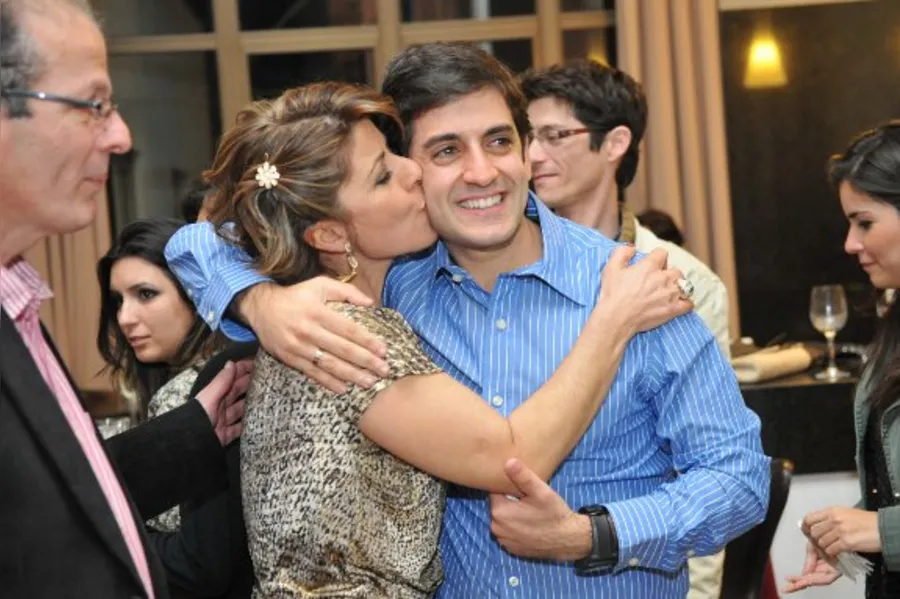 FOLHA GENTE - Thiago Nassif