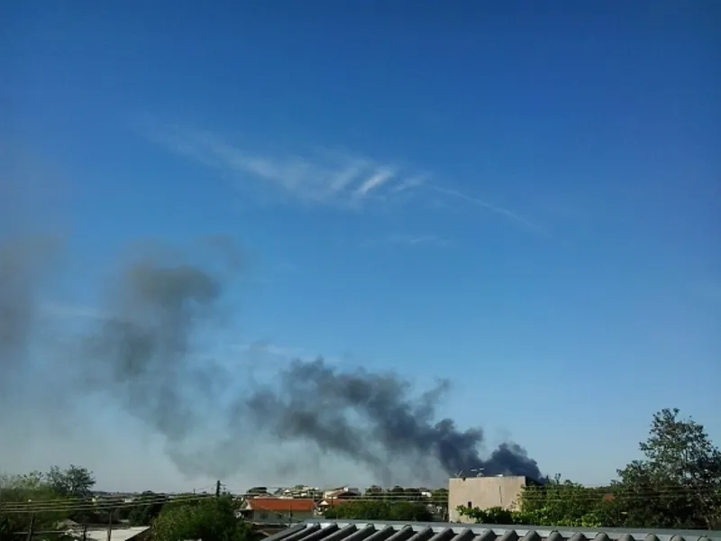Incêndio atinge antigo lixão de Londrina