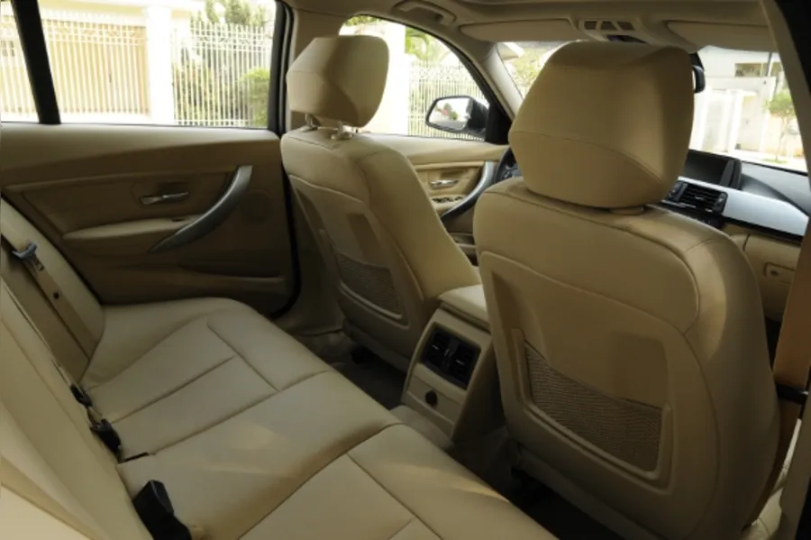Passeio de BMW traduz velocidade e conforto