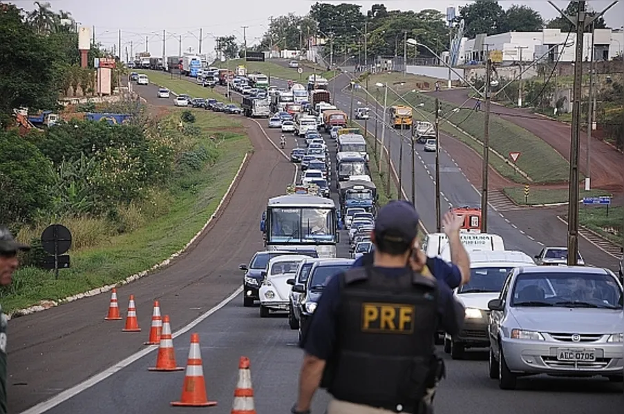 Acidentes congestionam BR-369 nos dois sentidos
