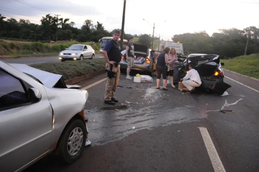 Acidentes congestionam BR-369 nos dois sentidos