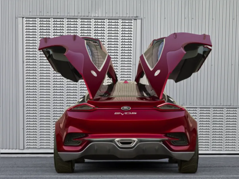 'Carros do futuro' supreendem o público