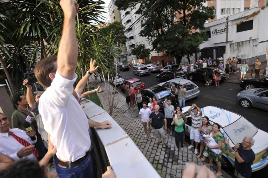 Confira as imagens mais marcantes do segundo turno em Londrina