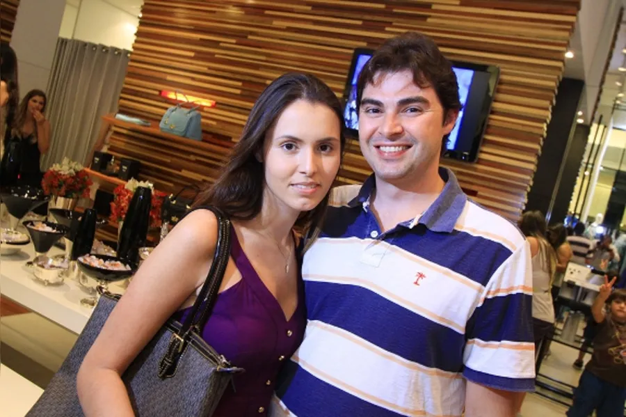 FOLHA GENTE - THIAGO NASSIF