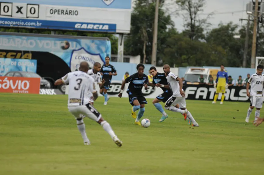 Londrina sucumbe e cai para a vice-liderança