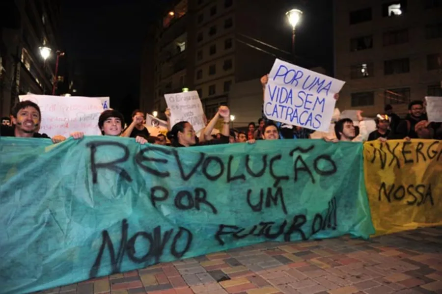Confira galeria de imagens dos protestos em Londrina