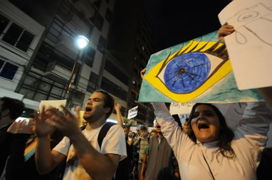 Onda de protestos toma conta do País