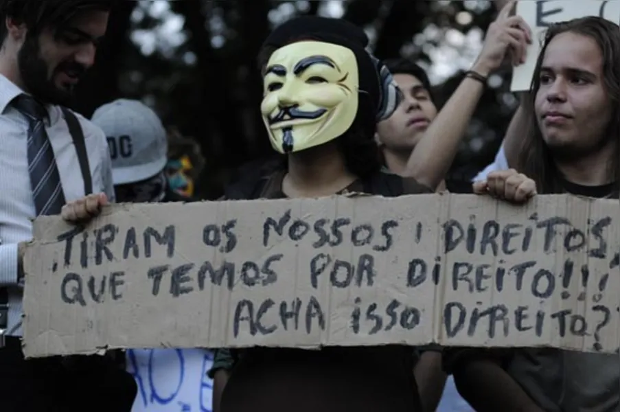 Confira galeria de imagens dos protestos em Londrina