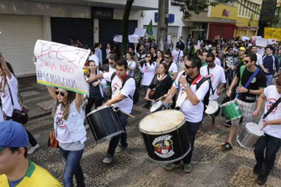 Manifestantes tomam conta da Higienópolis; acompanhe