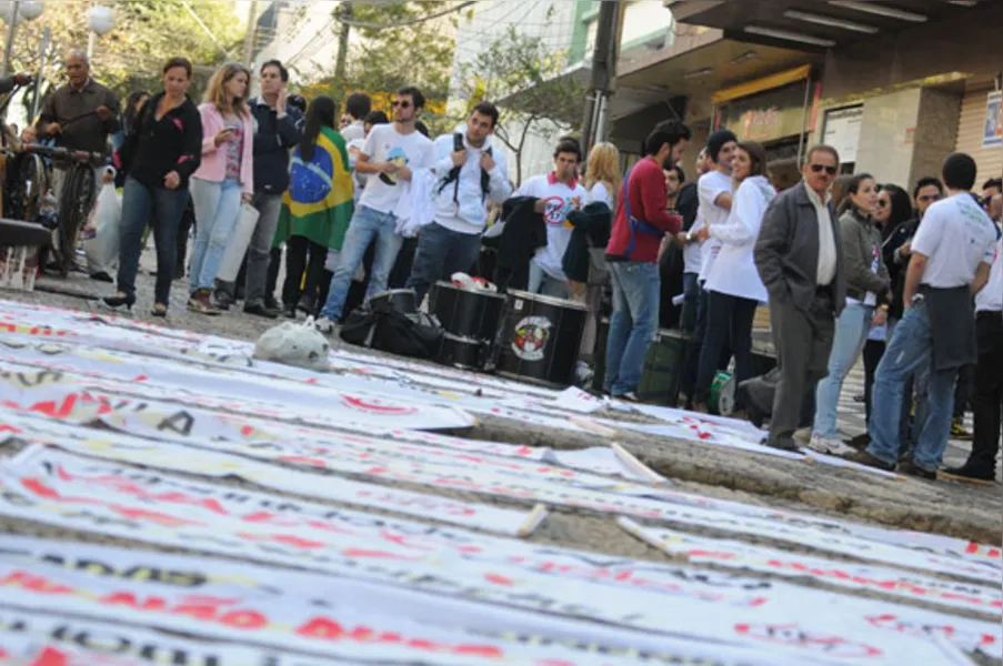 Marcha volta a colorir as ruas de Londrina