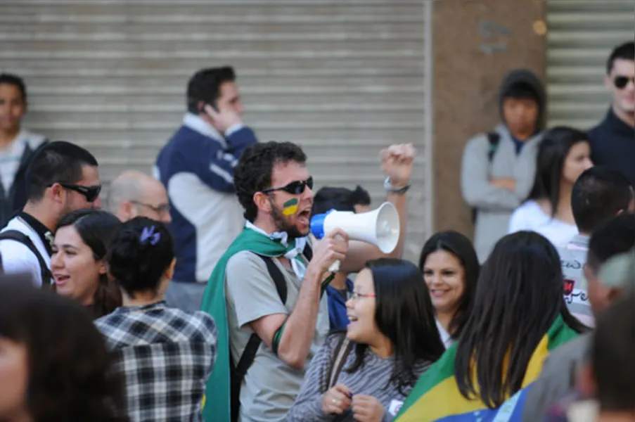 Marcha volta a colorir as ruas de Londrina