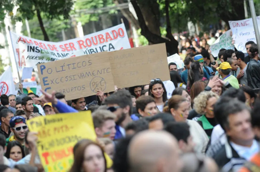 Marcha volta a colorir as ruas de Londrina