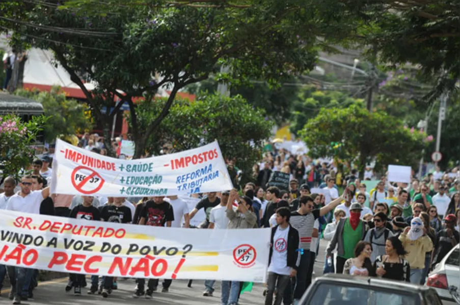 Marcha volta a colorir as ruas de Londrina