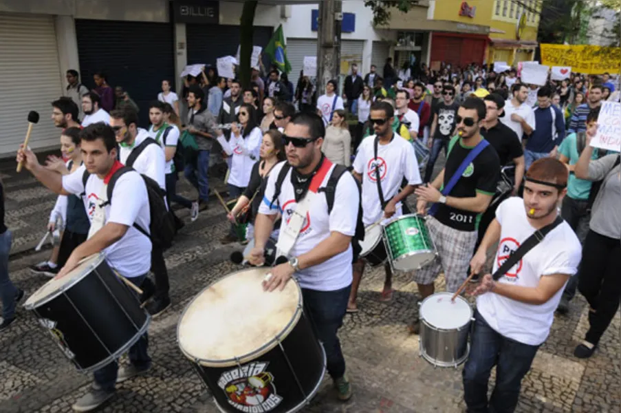 Marcha volta a colorir as ruas de Londrina