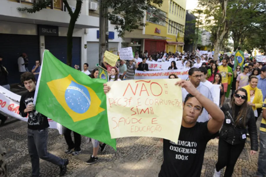 Marcha volta a colorir as ruas de Londrina