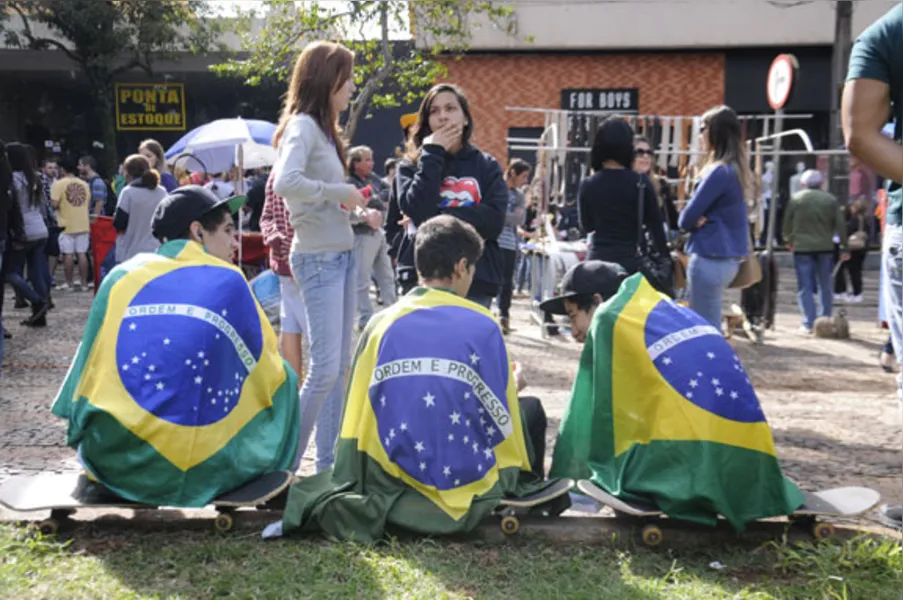 Marcha volta a colorir as ruas de Londrina