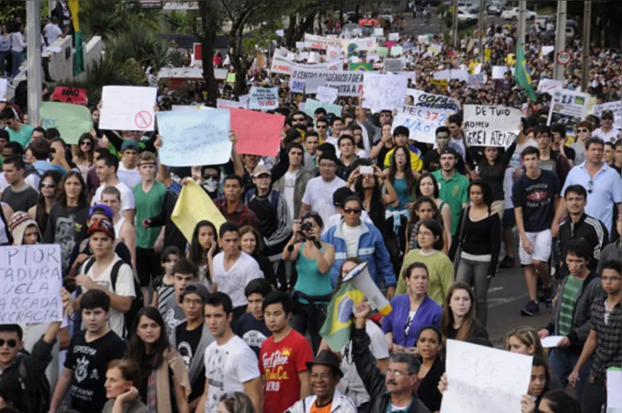 Marcha volta a colorir as ruas de Londrina