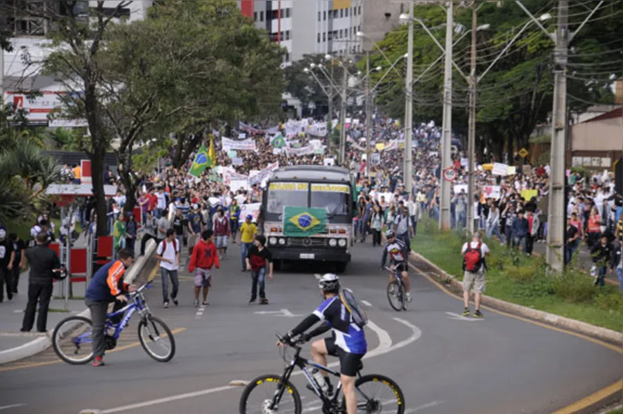 Marcha volta a colorir as ruas de Londrina