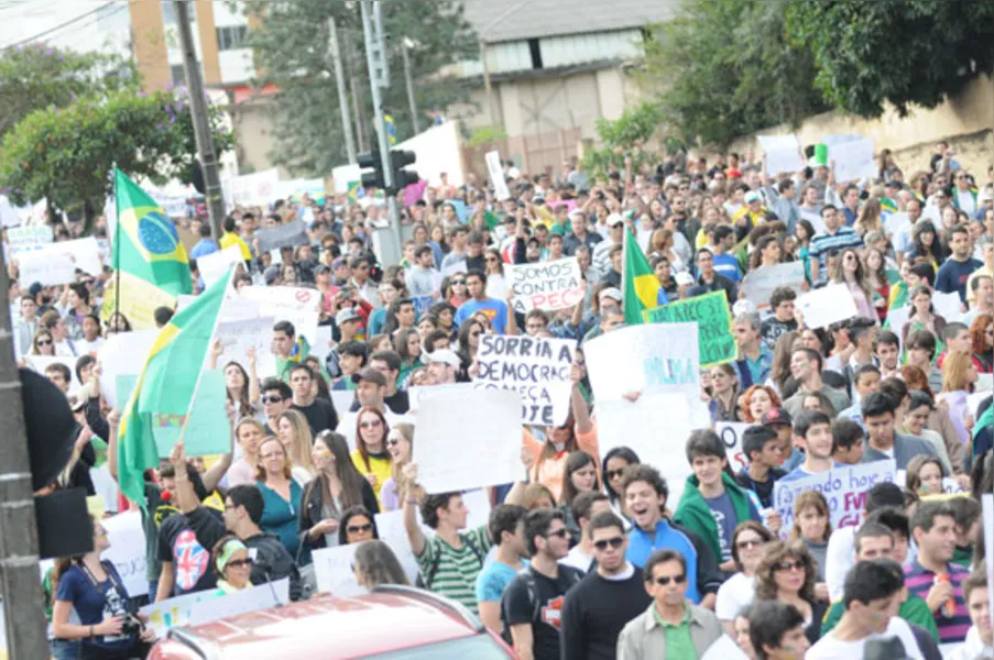 Marcha volta a colorir as ruas de Londrina