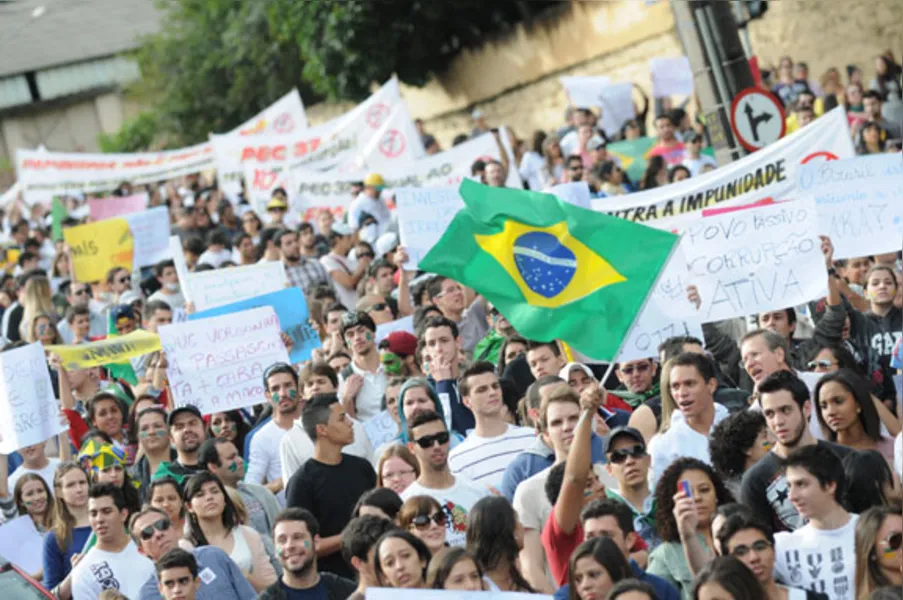 Marcha volta a colorir as ruas de Londrina