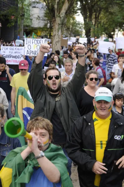 Marcha volta a colorir as ruas de Londrina