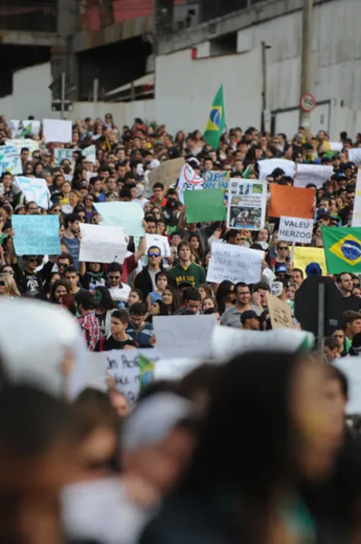 Marcha volta a colorir as ruas de Londrina